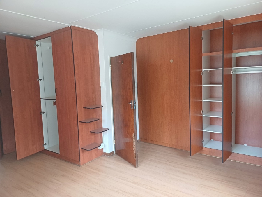 2 Bedroom Property for Sale in Uitsig Free State